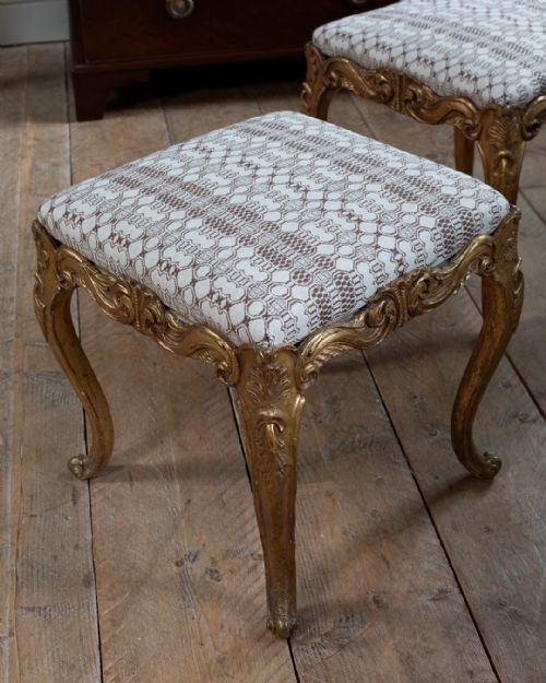 19TH CENTURY CARVED GILTWOOD STOOLS - ADDITIONAL PHOTO 4