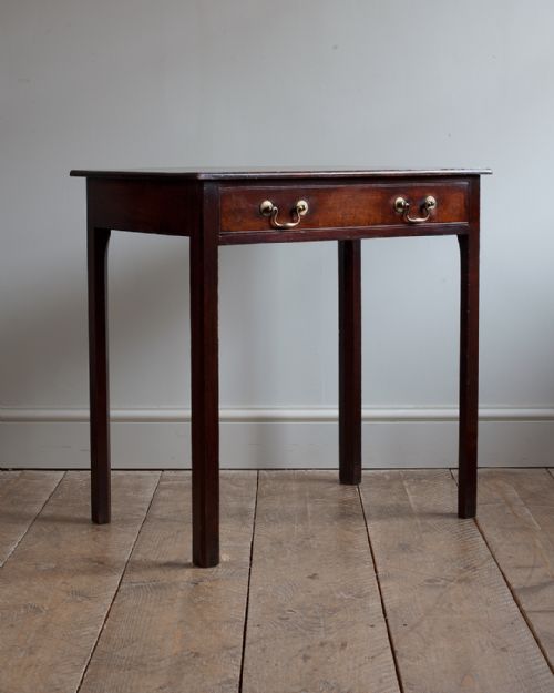 georgian mahogany side table - CATEGORY: ANTIQUE TABLES - DATED 18TH CENTURY