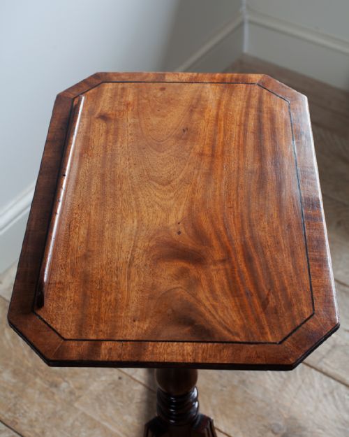 ANTIQUE LAMP TABLE - ADDITIONAL PHOTO 3