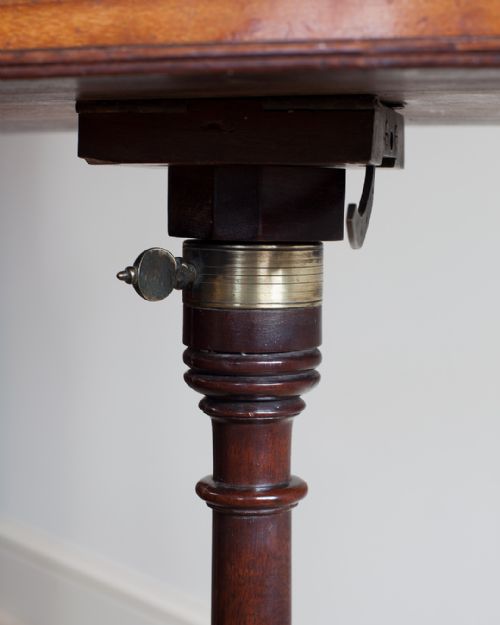 ANTIQUE LAMP TABLE - ADDITIONAL PHOTO 10