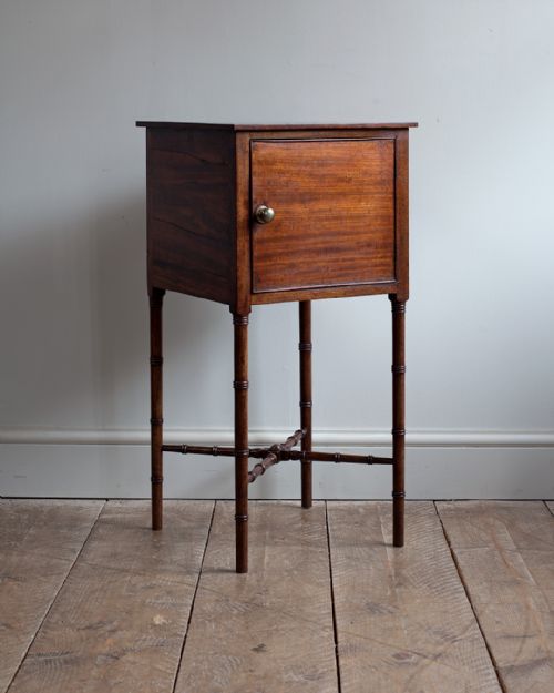 georgian mahogany pot cupboard - CATEGORY: ANTIQUE CUPBOARDS - DATED 19TH CENTURY