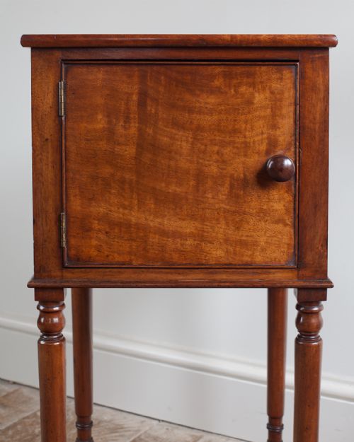 GEORGIAN MAHOGANY POT CUPBOARD - ADDITIONAL PHOTO 6