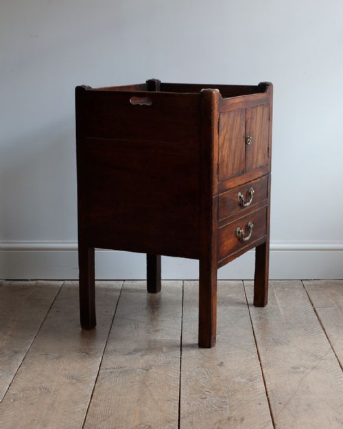 GEORGE III MAHOGANY TRAY TOP COMMODE - ADDITIONAL PHOTO 1