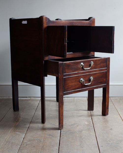 GEORGE III MAHOGANY TRAY TOP COMMODE - ADDITIONAL PHOTO 3
