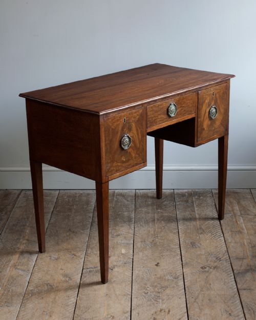 19TH CENTURY MAHOGANY DRESSING TABLE - ADDITIONAL PHOTO 2