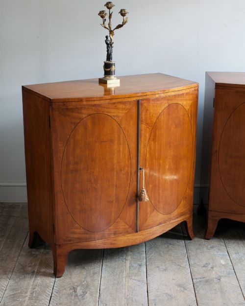 PAIR OF EDWARDIAN SATINWOOD BOWFRONT SIDE CABINETS - ADDITIONAL PHOTO 5