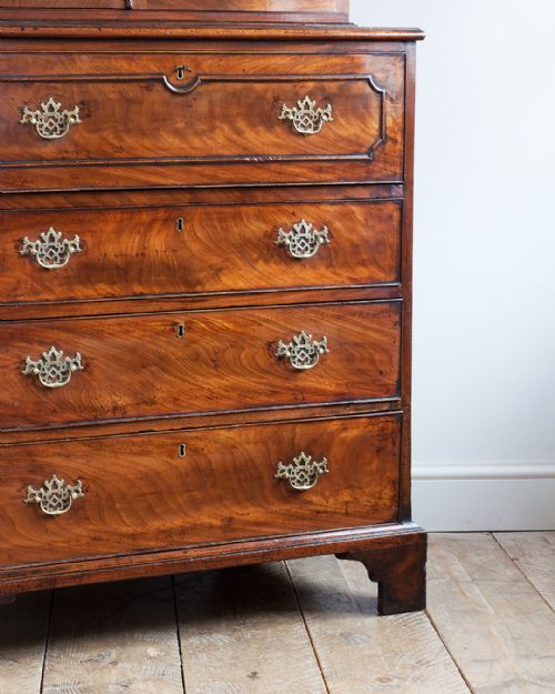 FINE QUALITY GEORGE III MAHOGANY SECRETAIRE BOOKCASE - ADDITIONAL PHOTO 7