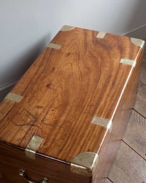 19TH CENTURY BRASS BOUND CAMPHOR WOOD CHEST - ADDITIONAL PHOTO 3
