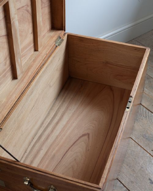 19TH CENTURY BRASS BOUND CAMPHOR WOOD CHEST - ADDITIONAL PHOTO 4