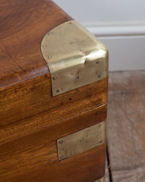 19TH CENTURY BRASS BOUND CAMPHOR WOOD CHEST - ADDITIONAL PHOTO 5