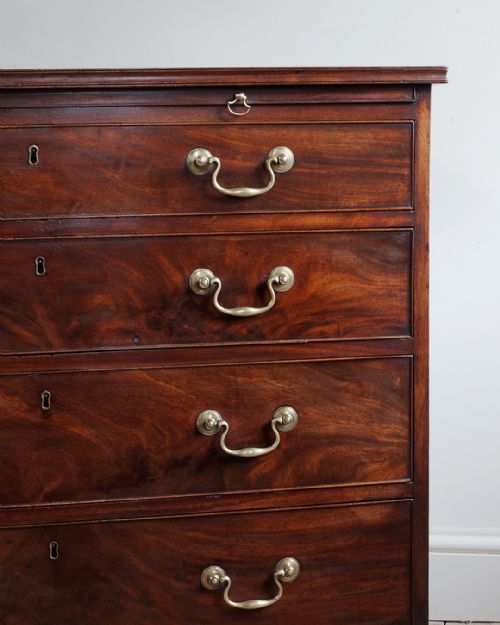 GEORGE III MAHOGANY CHEST OF DRAWERS IN GOOD ORIGINAL CONDITION - ADDITIONAL PHOTO 2