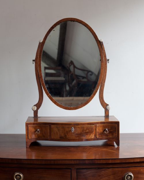 GEORGIAN MAHOGANY SERPENTINE TOILET MIRROR - ADDITIONAL PHOTO 1
