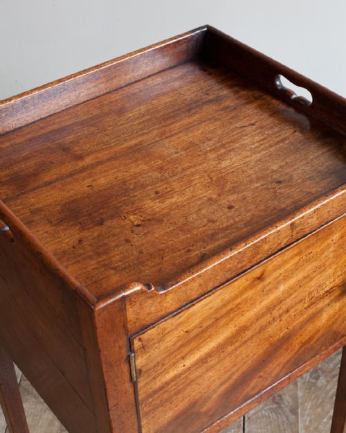GEORGIAN MAHOGANY POT CUPBOARD - ADDITIONAL PHOTO 4
