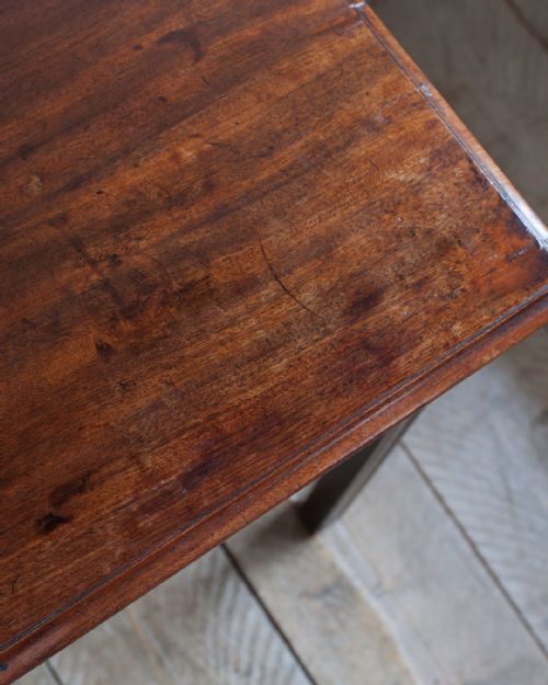 GEORGIAN MAHOGANY LOWBOY - ADDITIONAL PHOTO 4