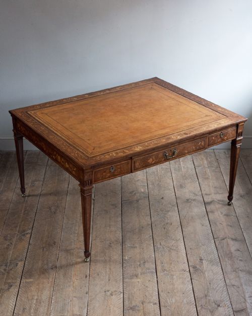 19TH CENTURY DUTCH MAHOGANY AND MARQUETRY WRITING TABLE - ADDITIONAL PHOTO 2