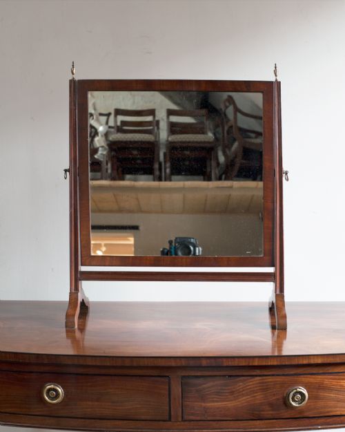 GEORGIAN MAHOGANY SWING MIRROR - ADDITIONAL PHOTO 3