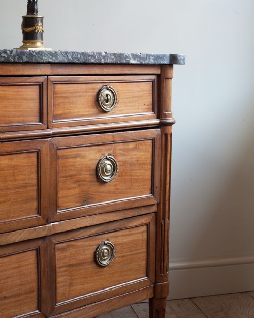 LATE 18TH CENTURY FRENCH MAHOGANY COMMODE - ADDITIONAL PHOTO 5