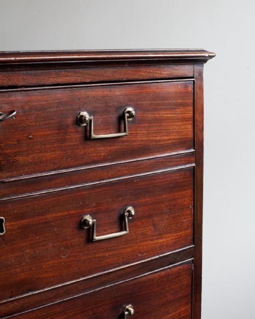 GEORGE III MAHOGANY SECRETAIRE CHEST OF DRAWERS - ADDITIONAL PHOTO 8