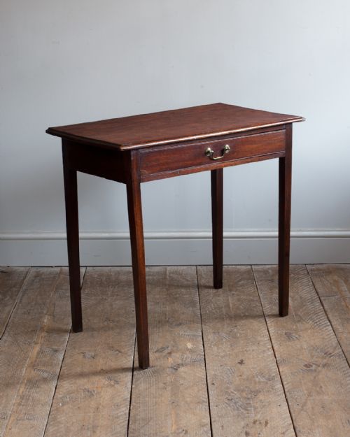 GEORGIAN MAHOGANY SIDE TABLE - ADDITIONAL PHOTO 1