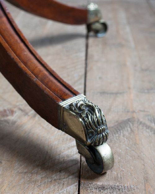 REGENCY MAHOGANY CENTRE TABLE - ADDITIONAL PHOTO 5