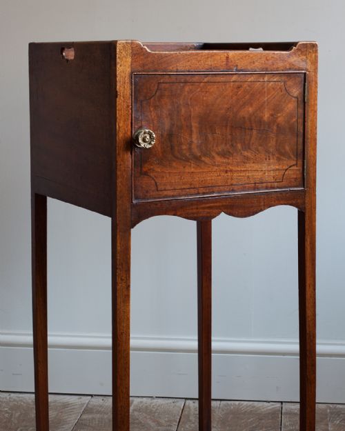 GEORGIAN MAHOGANY POT CUPBOARD - ADDITIONAL PHOTO 3