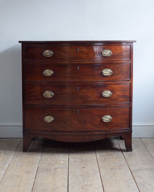 GEORGE IV MAHOGANY BOWFRONT CHEST OF DRAWERS - ADDITIONAL PHOTO 1