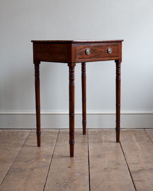 small regency mahogany side table - CATEGORY: ANTIQUE TABLES - DATED 19TH CENTURY