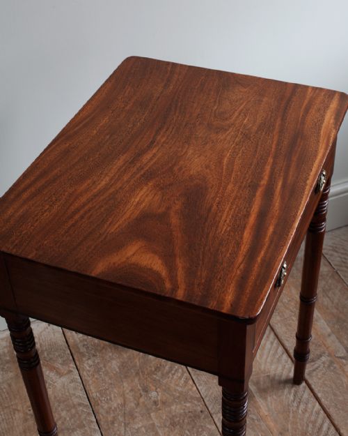 SMALL REGENCY MAHOGANY SIDE TABLE - ADDITIONAL PHOTO 4