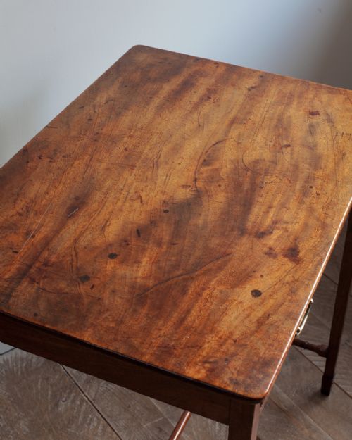 ELEGANT MATCHED PAIR OF GEORGIAN MAHOGANY SIDE TABLES - ADDITIONAL PHOTO 3
