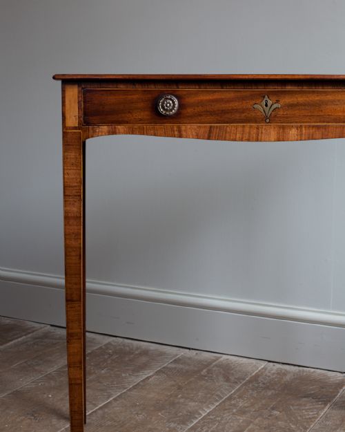 GEORGIAN MAHOGANY SIDE TABLE - ADDITIONAL PHOTO 4