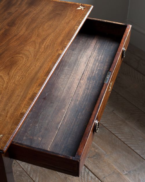 GEORGIAN MAHOGANY SIDE TABLE - ADDITIONAL PHOTO 7