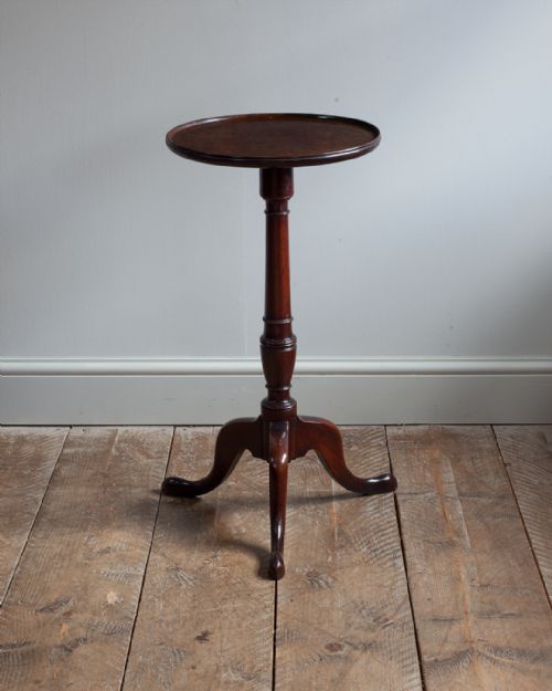 georgian mahogany tripod table - CATEGORY: ANTIQUE TABLES - DATED 18TH CENTURY