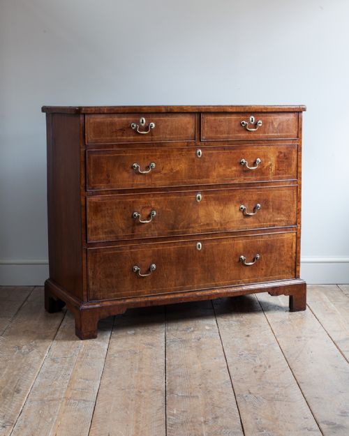 george ii walnut chest of drawers - CATEGORY: ANTIQUE CHEST OF DRAWERS - DATED 17TH CENTURY