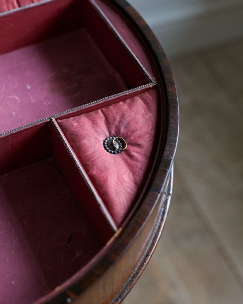 19TH CENTURY ROSEWOOD LAMP TABLESEWING TABLE - ADDITIONAL PHOTO 3