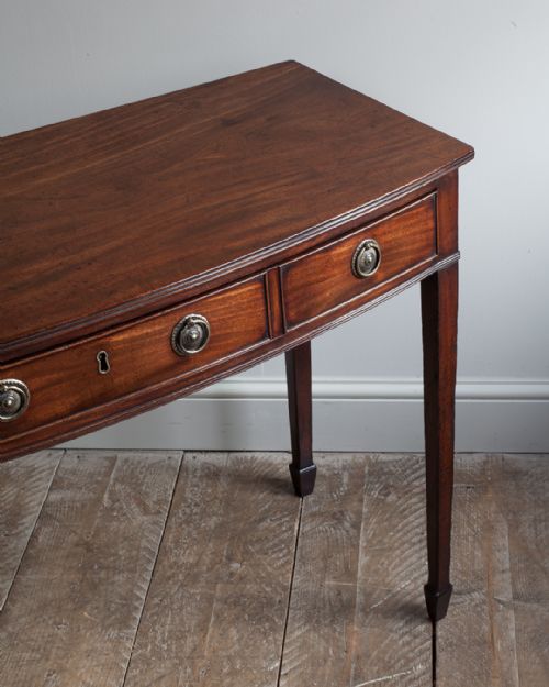 GEORGE III MAHOGANY BOWFRONT SIDE TABLE - ADDITIONAL PHOTO 4