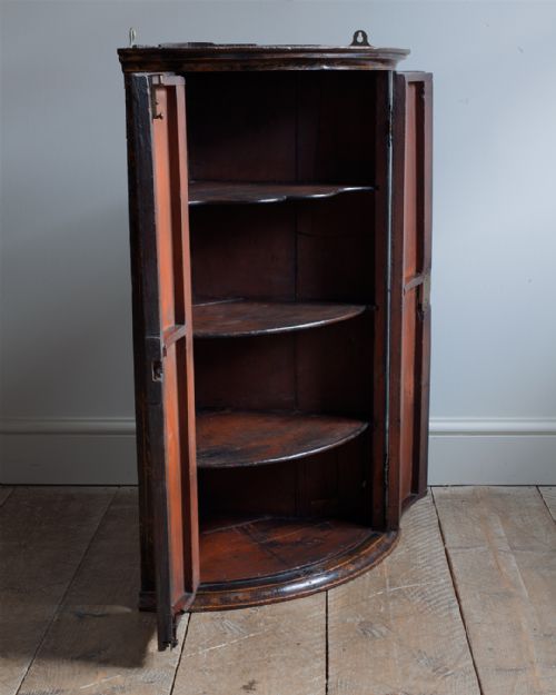 18TH CENTURY LACQUERED CHINOISERIE CORNER CUPBOARD - ADDITIONAL PHOTO 9