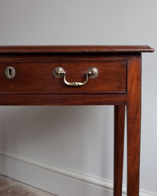 GEORGE III MAHOGANY SIDE TABLE - ADDITIONAL PHOTO 3