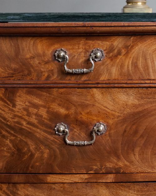 FRENCH 19TH CENTURY MAHOGANY COMMODE - ADDITIONAL PHOTO 4