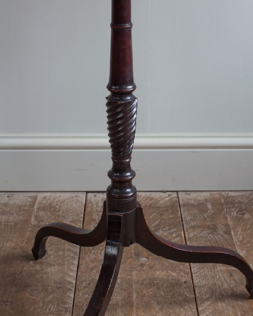 REGENCY MAHOGANY OVAL TRIPOD TABLE - ADDITIONAL PHOTO 3