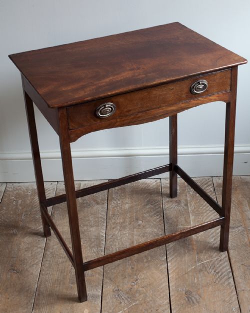 GEORGIAN MAHOGANY SIDE TABLE - ADDITIONAL PHOTO 3