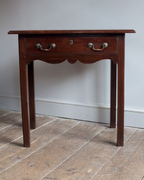 GOOD QUALITY GEORGIAN CUBAN MAHOGANY SIDE TABLE - ADDITIONAL PHOTO 2
