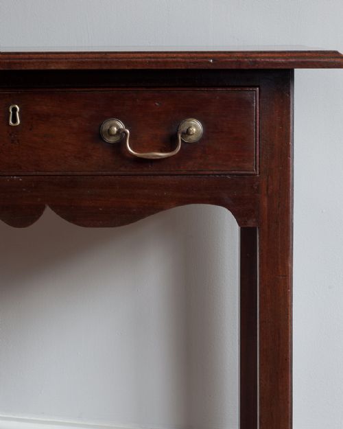 GOOD QUALITY GEORGIAN CUBAN MAHOGANY SIDE TABLE - ADDITIONAL PHOTO 4