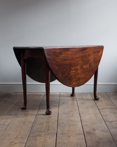 georgian mahogany pad foot drop leaf dining table - CATEGORY: ANTIQUE TABLES - DATED GEORGIAN
