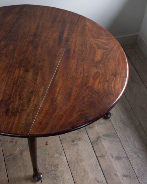 GEORGIAN MAHOGANY PAD FOOT DROP LEAF DINING TABLE - ADDITIONAL PHOTO 2