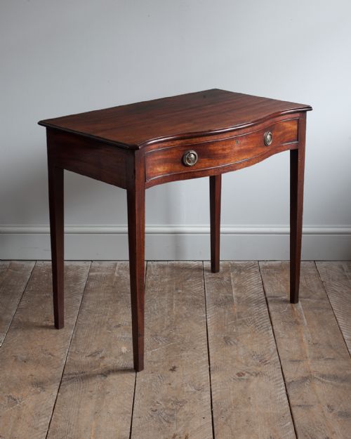 GEORGE III MAHOGANY SERPENTINE SIDE TABLE - ADDITIONAL PHOTO 1
