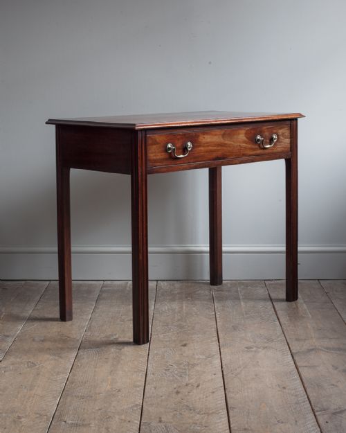 georgian mahogany side table of good colour - CATEGORY: ANTIQUE TABLES - DATED 18TH CENTURY