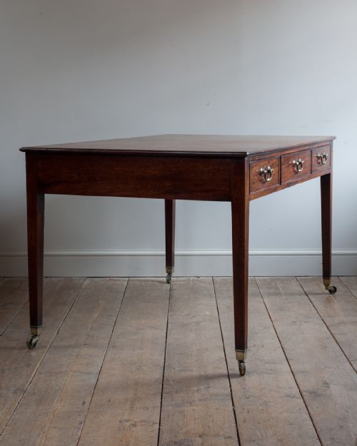 GEORGE II MAHOGANY LIBRARY TABLE - ADDITIONAL PHOTO 3