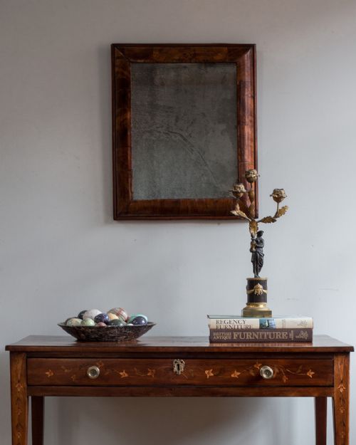 18TH CENTURY WALNUT CUSHION MIRROR - ADDITIONAL PHOTO 1