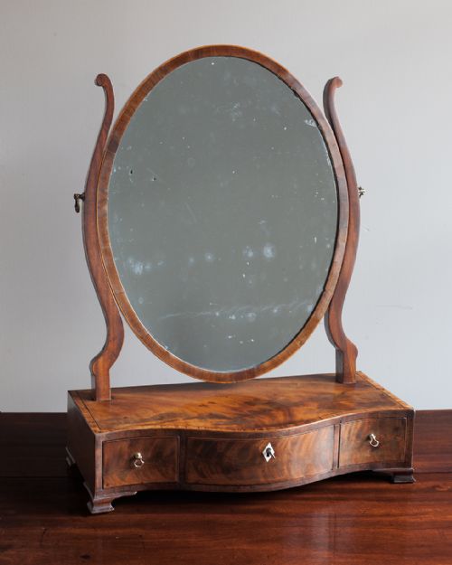 GEORGIAN MAHOGANY SERPENTINE TOILET MIRROR - ADDITIONAL PHOTO 3