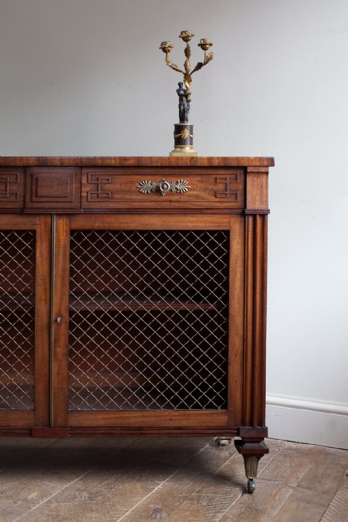 REGENCY MAHOGANY SIDE CABINET - ADDITIONAL PHOTO 3